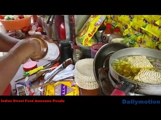 Скачать видео: Original Tasty Indian street Foods- Maggi Masala Indian style - Indian Street Foods Foods