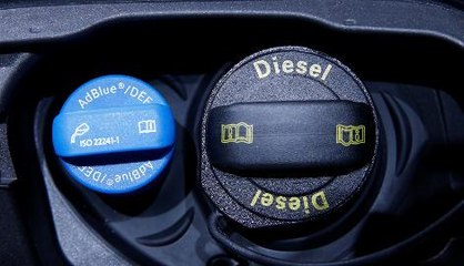 Diesel collapse gives automakers carbon headache
