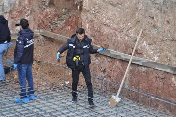 Eski Mezarlıkta İnşaata Başlanınca Yerden Kafatası ve Kemikler Fışkırdı!