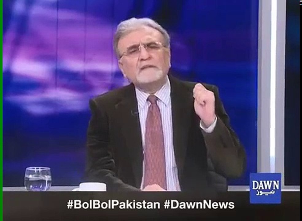 Nusrat Javed Plays Video in This Some Throw the Shoes on Imran Khan