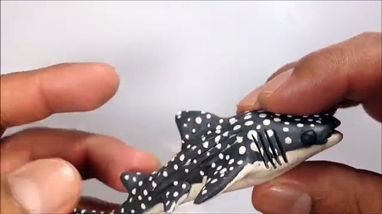 Como hacer un tiburón ballena de plastilina / How to make a whale shark with clay