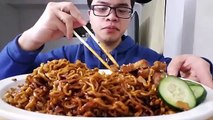 ASMR: BIG BITES REQUEST! SPICY KOREAN BLACK BEAN NOODLES | Eating Sounds | Eating Show | JaySMR