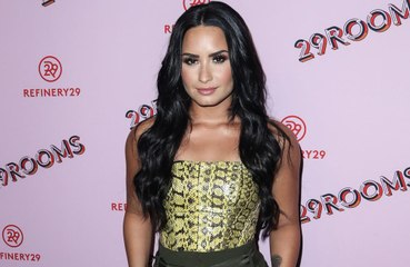 Demi Lovato celebratse six years of sobriety