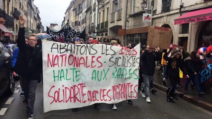 Dijon : ils soutiennent les élèves menacés d'expulsion (2)