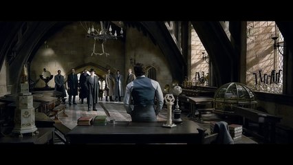 Fantastic Beasts: The Crimes of Grindelwald - Official Teaser Trailer