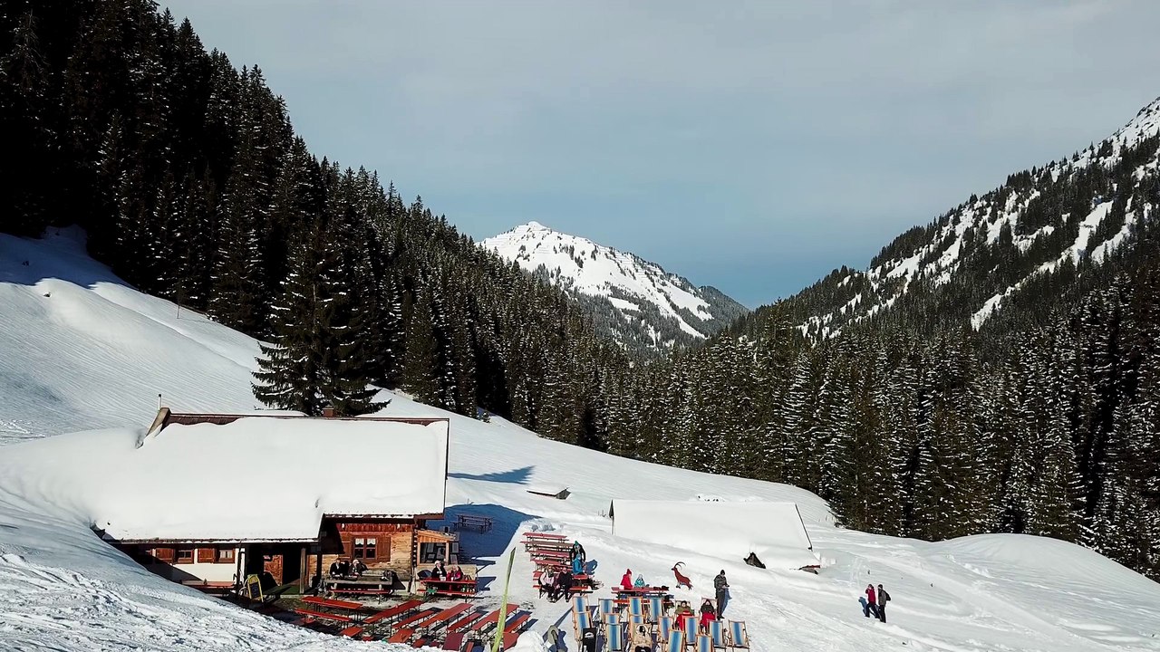 Winterwanderung im kleinwalsertal: zur bärgunthütte