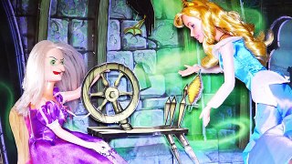 Cuento La Bella Durmiente - Historia para niñas y niños con juguetes y muñecas de Disney y Barbie