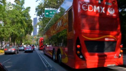 Çift katlı İngiliz otobüsleri Mexico City'de