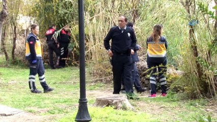 Falezlerde intihara kalkışan genci polis kurtardı