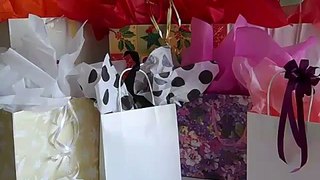 HOW TO ARRANGE A SMALL GIFT BAG