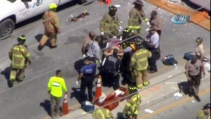 ABD’de üst geçit çöktü: Yaralılar var