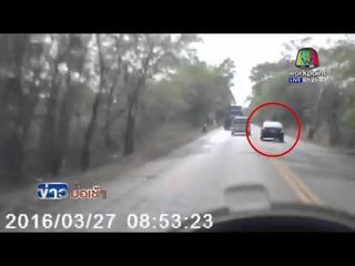 จี้เอาผิด “เก๋งดำ”แซงเส้นทึบ ชนสนั่น  l ข่าวมื้อเช้า l 29 มี.ค.  59