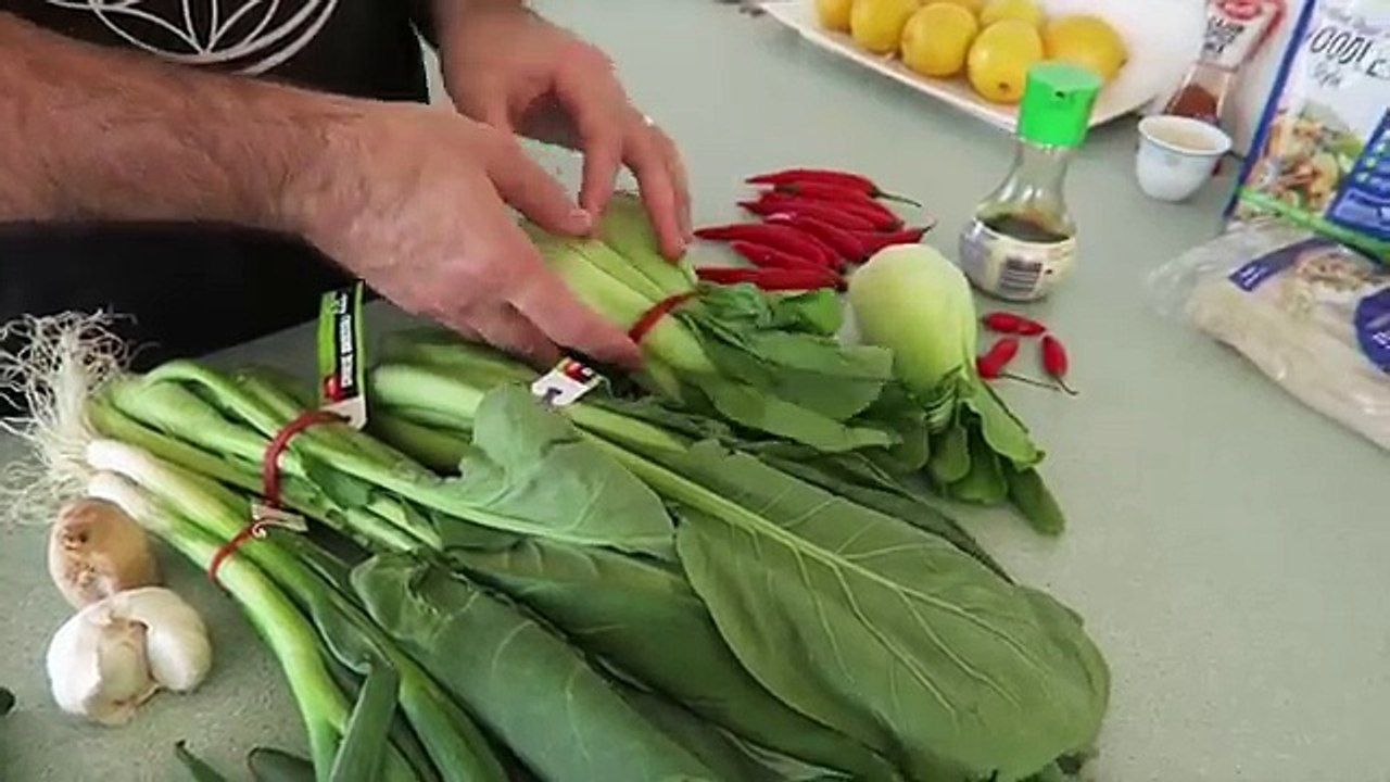 How to Meal Prep - Ep. 49 - DRUNKEN NOODLES (Pad Kee Mao)