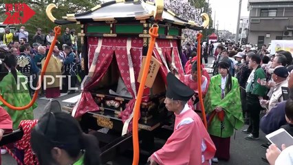 Xem lễ hội rước “của quý” khổng lồ ở  Nhật Bản