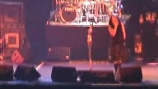Korn - Live Paris 2004 - Somebody Someone