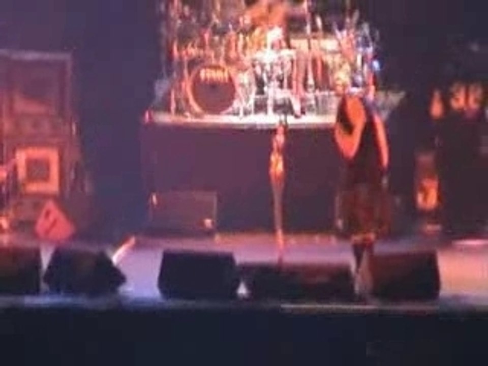 Korn - Live Paris 2004 - Somebody Someone