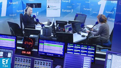 Macron inaugure le Salon du livre en ignorant le pavillon russe