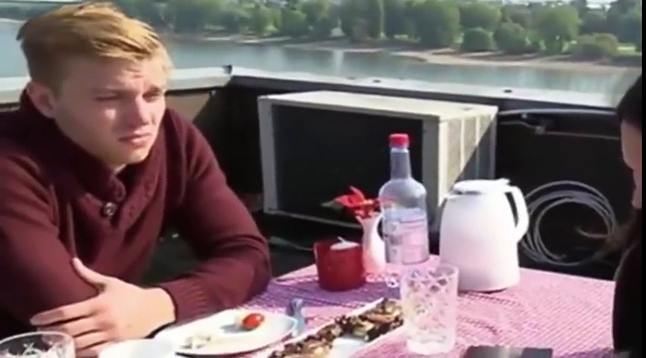 Felix macht Lea HOFFNUNGEN!...mp4 - Lustige Videos