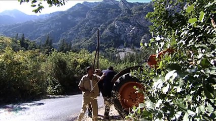 اجمل مشاهد حسان مخفر ام الطنافس - ضيعة ضايعة - part 2 - HD