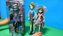 Monster High Haunted Twyla Transforms to Freak Du Chic Circus Doll Unboxing Toy Review