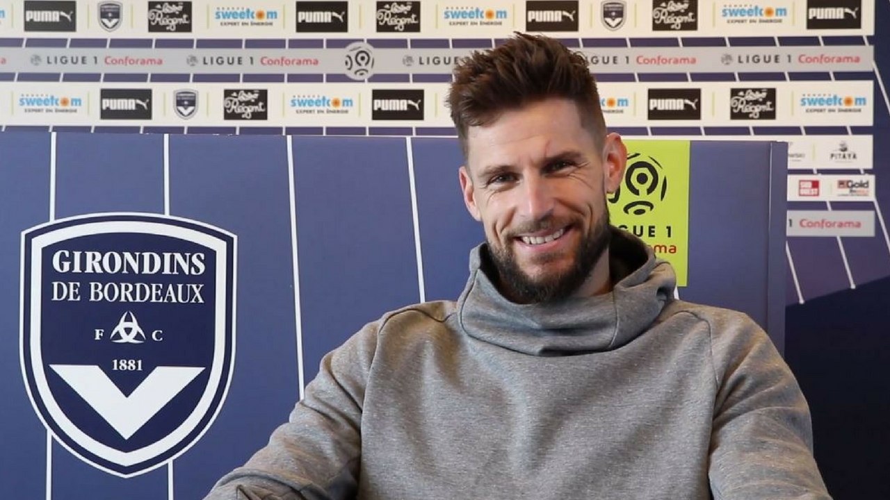 #AskCostil