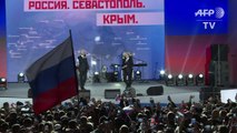 Putin holds election rally in Crimea