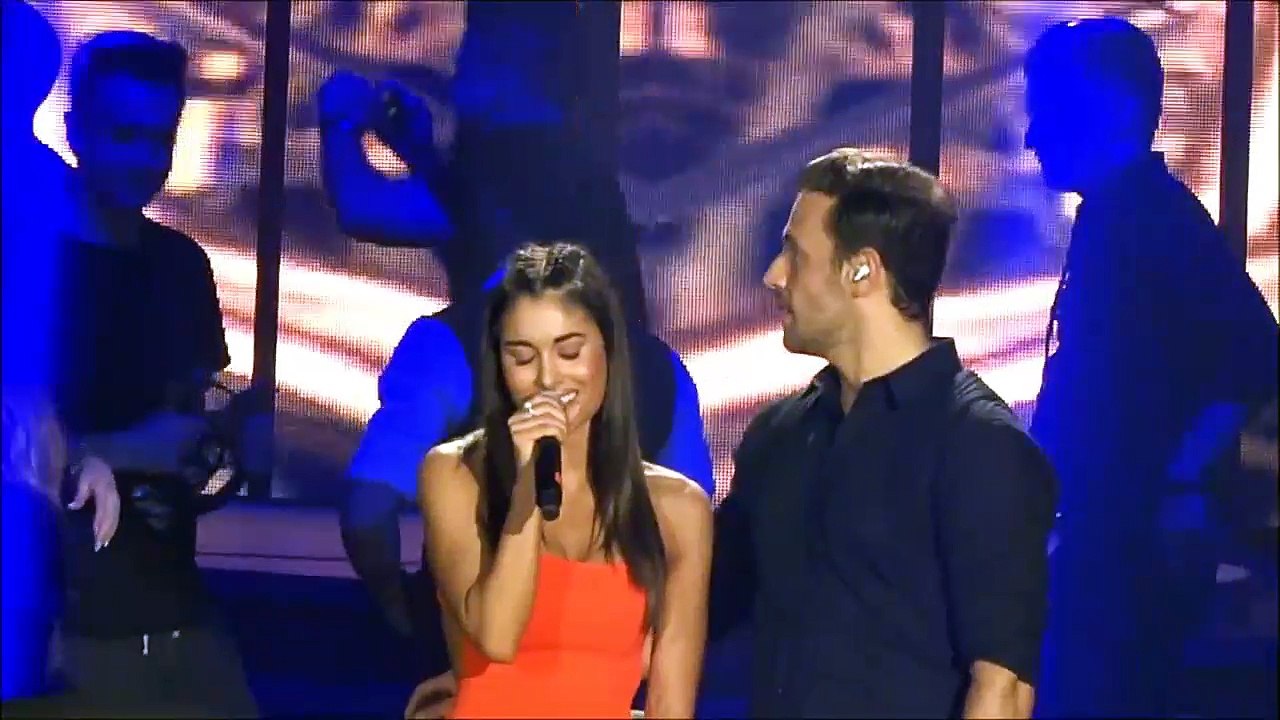 Η Καλλονή Θωμαή Απέργη στο πλάι του Νίκου Βέρτη - Ταχεία - Live 2017 YTON - The Music Show