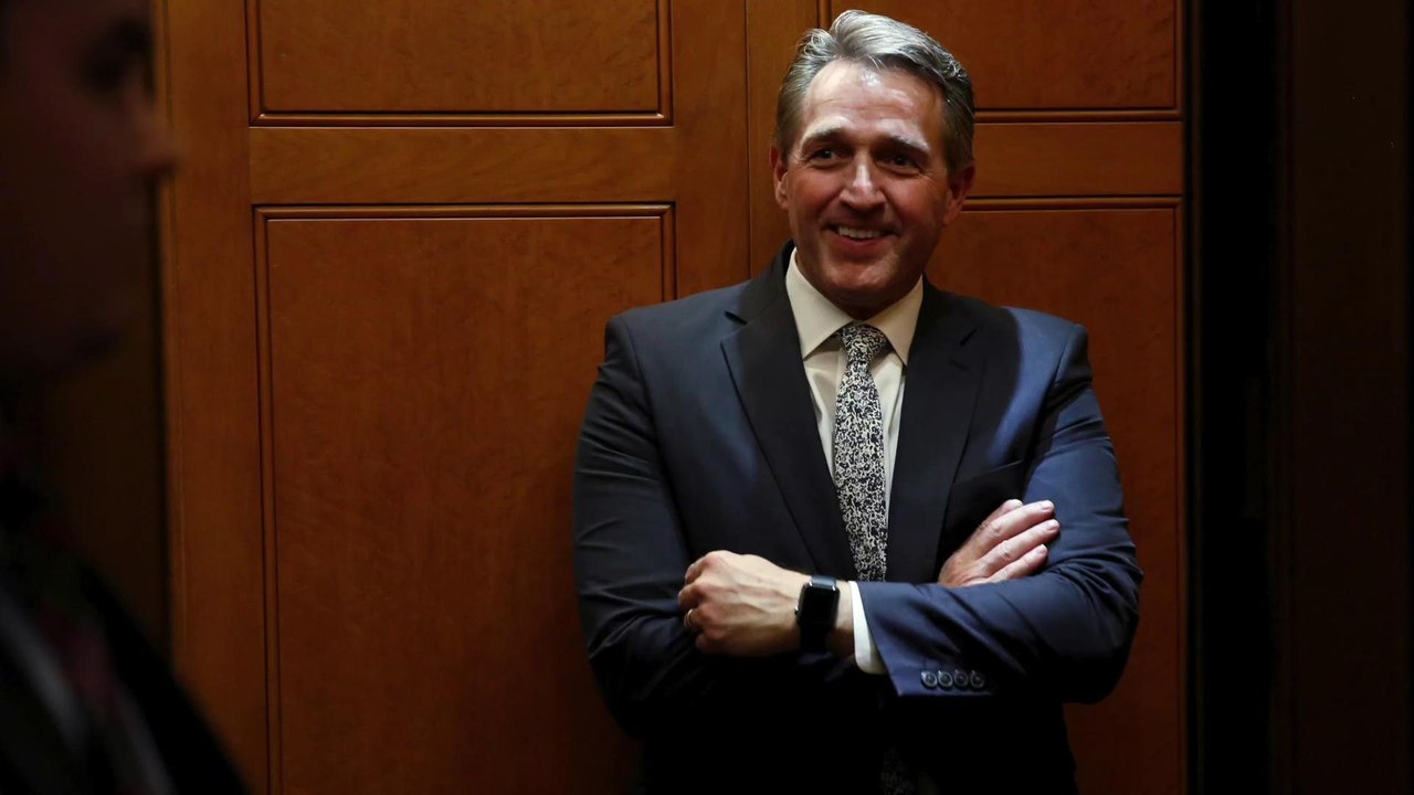 Republican Jeff Flake May Challenge Trump With...