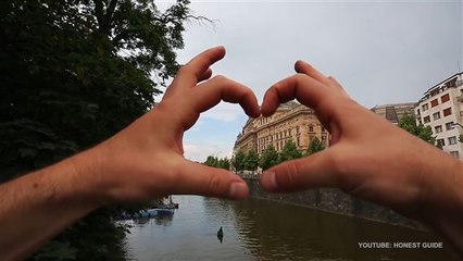 Lokalpatriotismus: Bewohner schützen Prag-Touristen