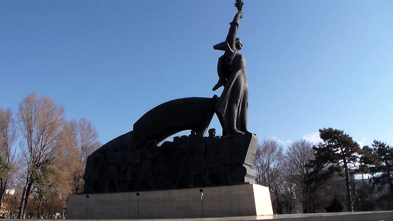 Independence statue