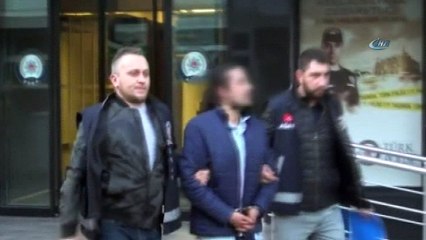 Kadıköy metro istasyonunda başörtülü kadına hakaret eden şahıs serbest bırakıldı
