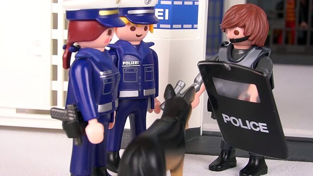 SEK TRAINING GEISELNAHME IN SCHULE - FAMILIE Bergmann #4 | Staffel 2 - Playmobil Film deutsch