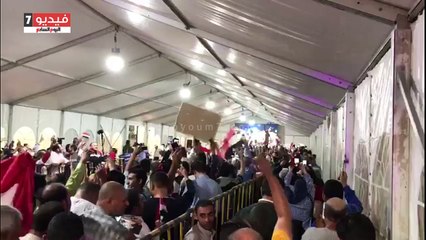 الأمطار تستقبل الناخبين المصريين فى الكويت وسط أنغام (بشرة خير) للجسمى