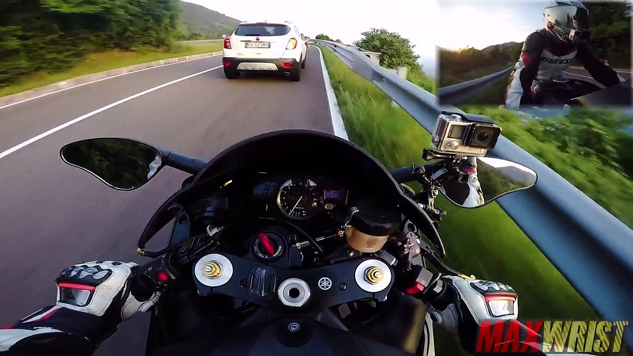 YAMAHA R1 vs BMW S1000RR  STREET RACE  MAXWRIST GOLD