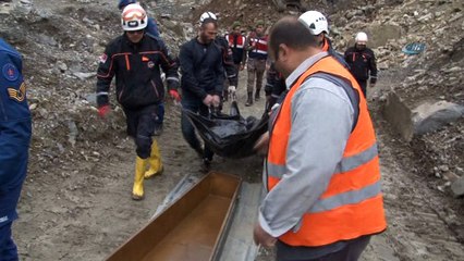 Göçük altında kalan sürücüden acı haber