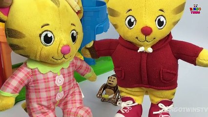 Daniel Tiger Pretend Play Video | Potty Training | Finding Dory | Doctor Visit Sick | Full Episode