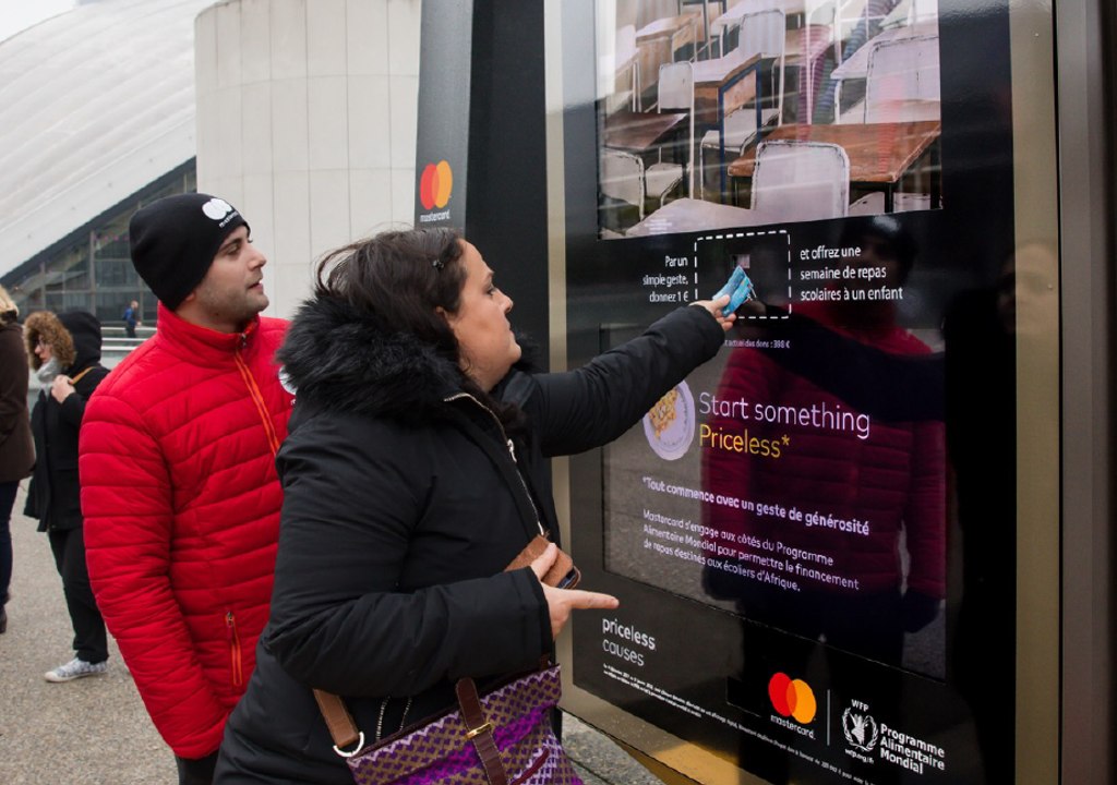 Bornes a dons mastercard
