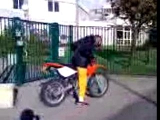 moi burn avec mon 125cc 1