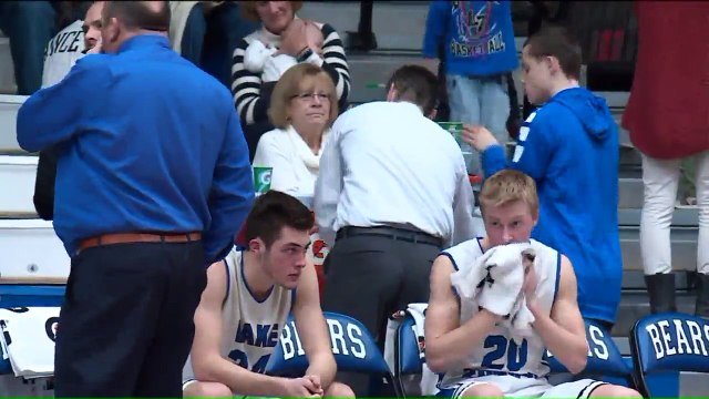 Basketball Players Invite Team Manager With Autism Onto the Court