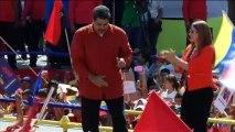 Maduro se marca un baile tras presentar su candidatura a la reelección