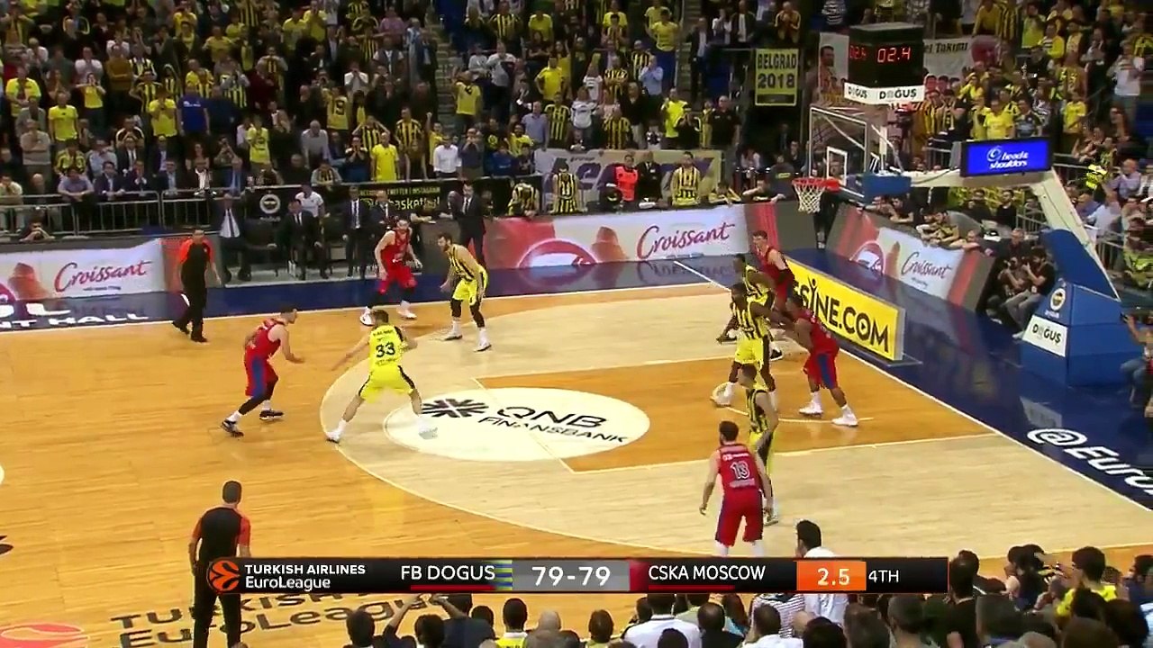Le shoot au buzzer de Nando De Colo