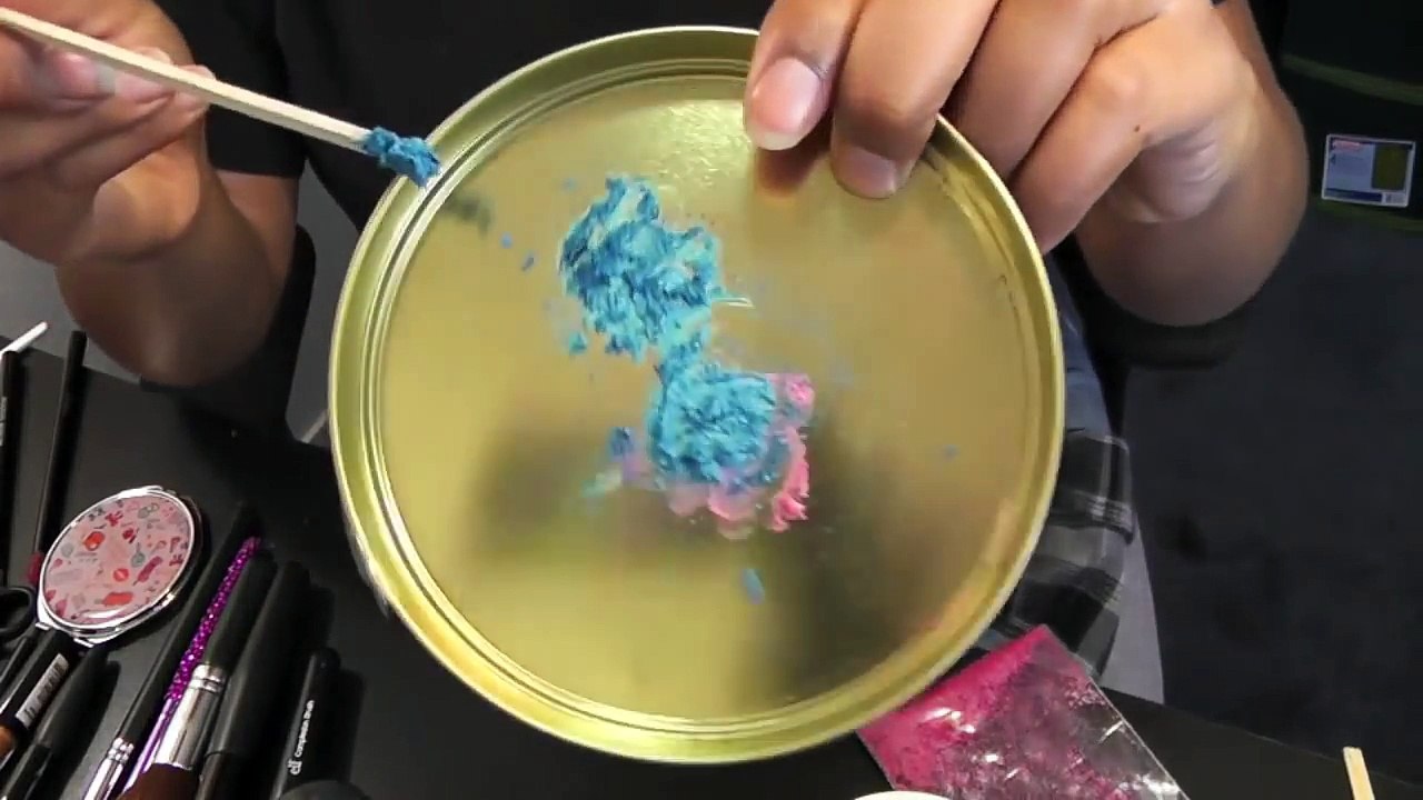 Diy Hair Coloring with eyeshadow