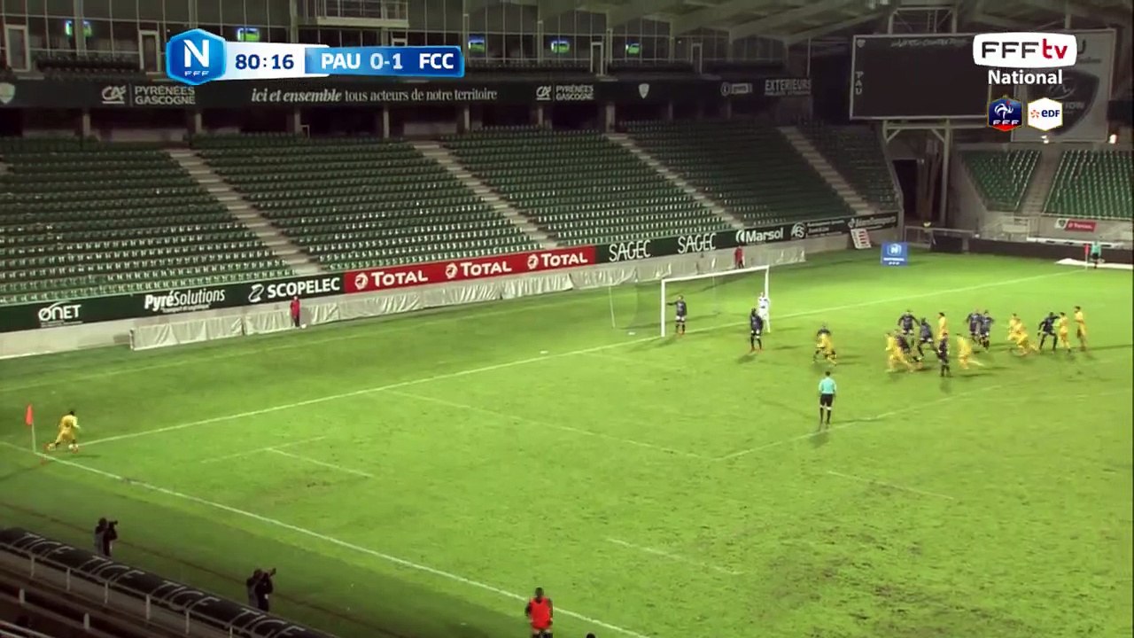 La frappe de KRAICHI est détournée en corner.