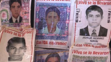 Padres de 43 estudiantes desaparecidos en México fustigan al "Gobierno de mentiras"