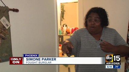 Woman fights naked man in Phoenix