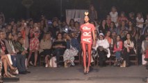 Desfile callejero de Ágatha Ruiz de la Prada emociona a Montevideo