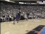 NBA - Allen Iverson dunks on Vince carter