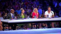 Single Mom Paige Thomas STUNS Simon Cowell With Effortless Audition!