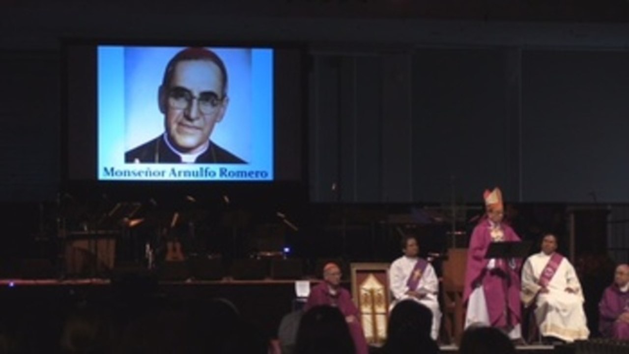 Celebran en EEUU misa por futura santificación de monseñor Oscar Romero