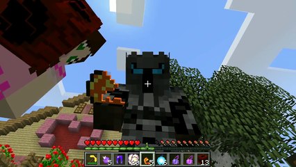 PopularMMOs Minecraft  LUCKY BLOCK WEIRD! (BEACON APPLE, BALLOON HOE, & MORE!) Mod Showcase